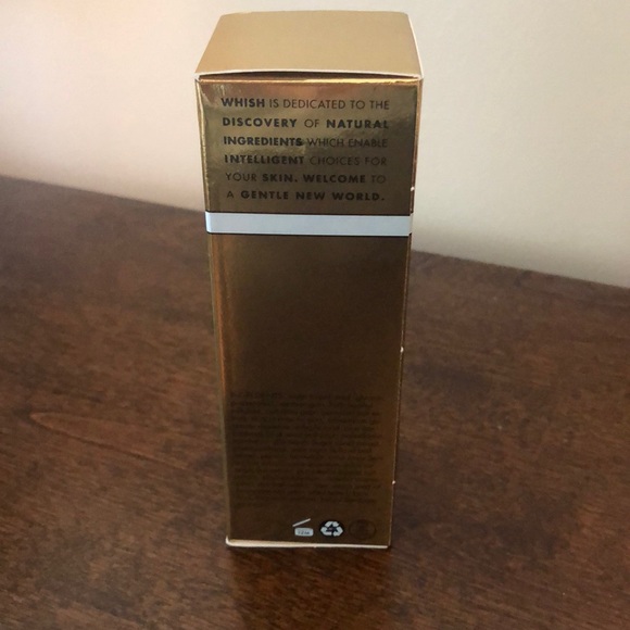 Whish Exfoliating Foot Mask - Picture 3 of 8